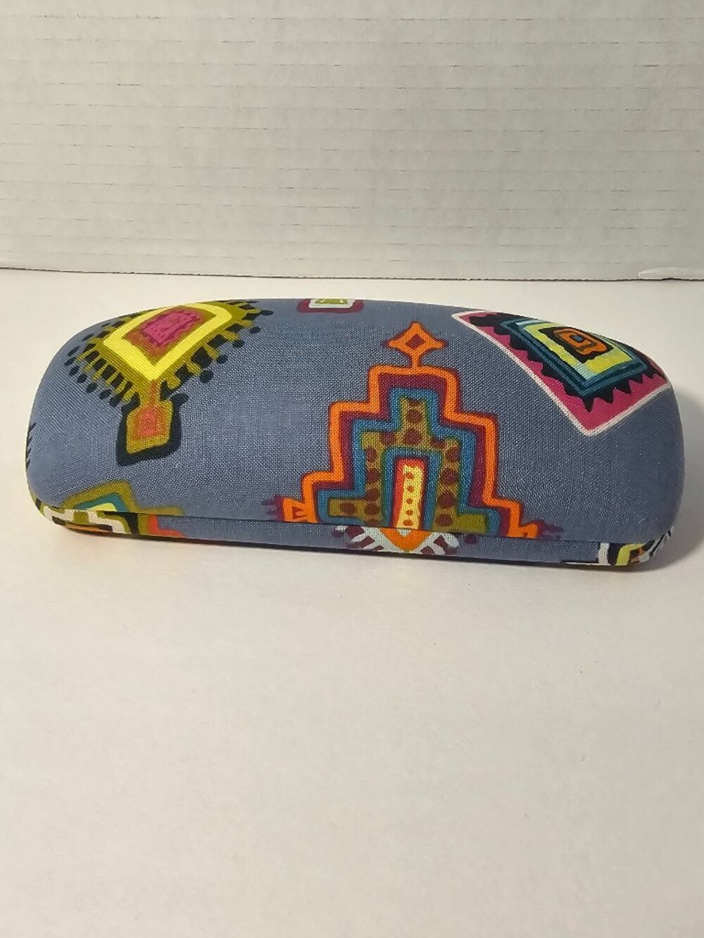 Vera Bradley Hard Shell Optical Painted Medallions Eyeglass Case Clamshell Box